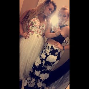 Meet your Posher, Hope